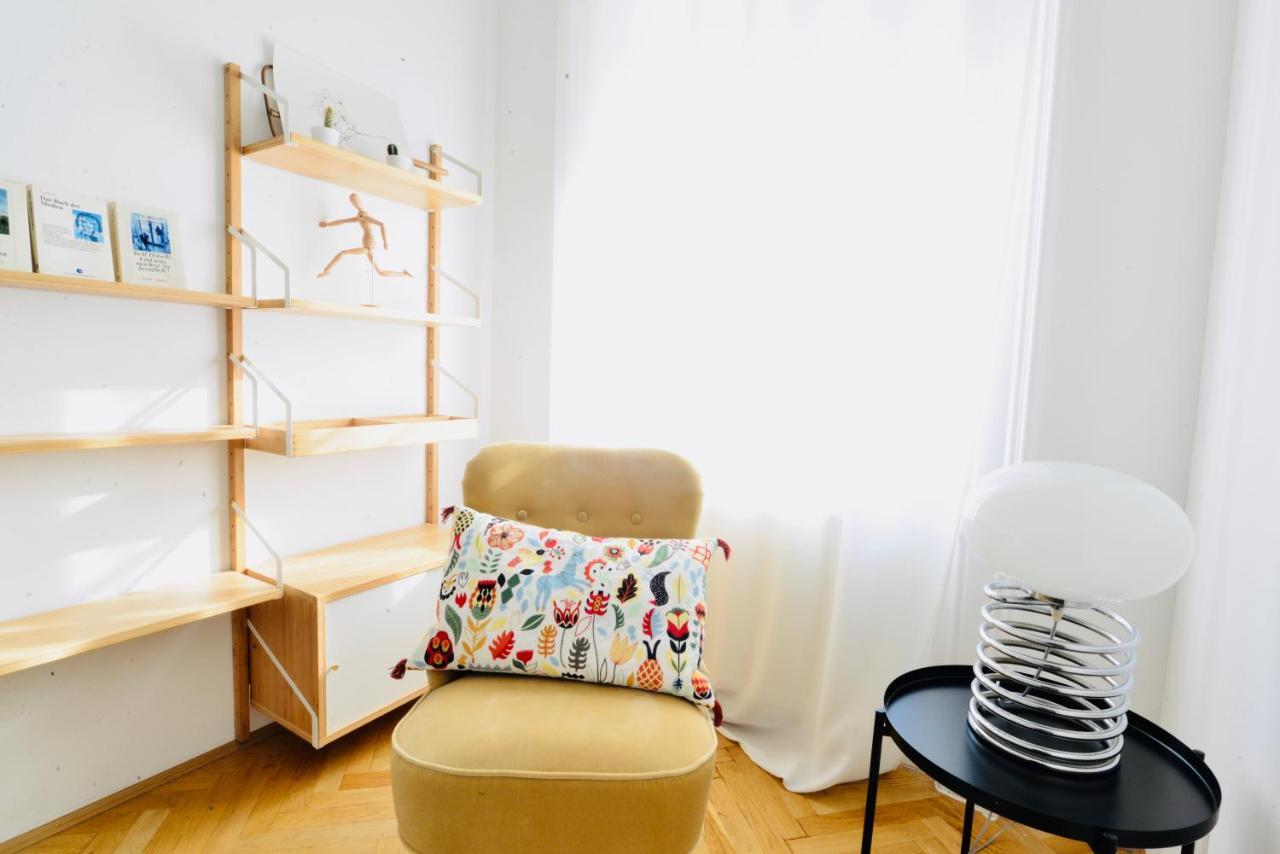 Vintage-Apartment Close To Karlsplatz Il เวียนนา ภายนอก รูปภาพ
