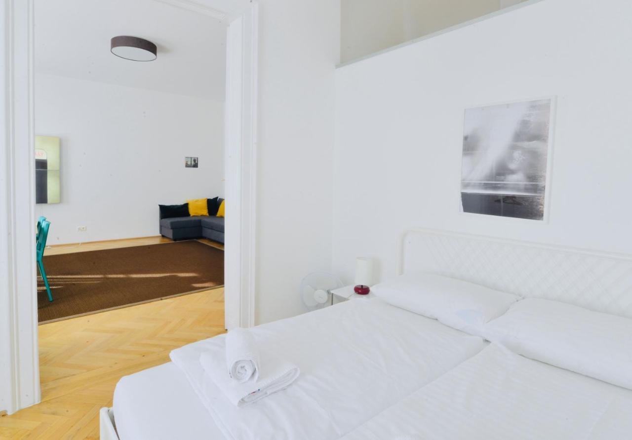 Vintage-Apartment Close To Karlsplatz Il เวียนนา ภายนอก รูปภาพ
