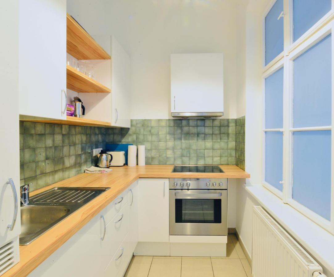 Vintage-Apartment Close To Karlsplatz Il เวียนนา ภายนอก รูปภาพ