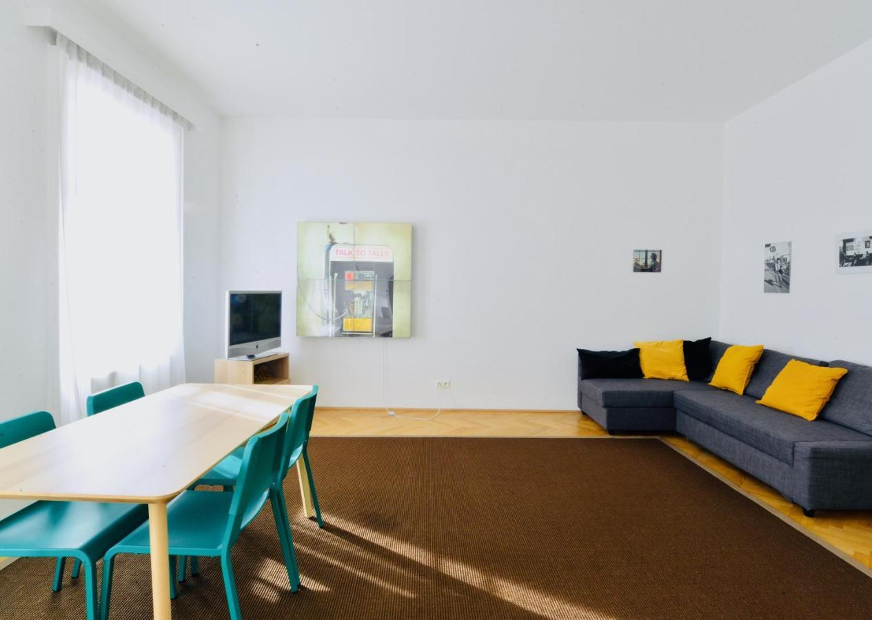 Vintage-Apartment Close To Karlsplatz Il เวียนนา ภายนอก รูปภาพ