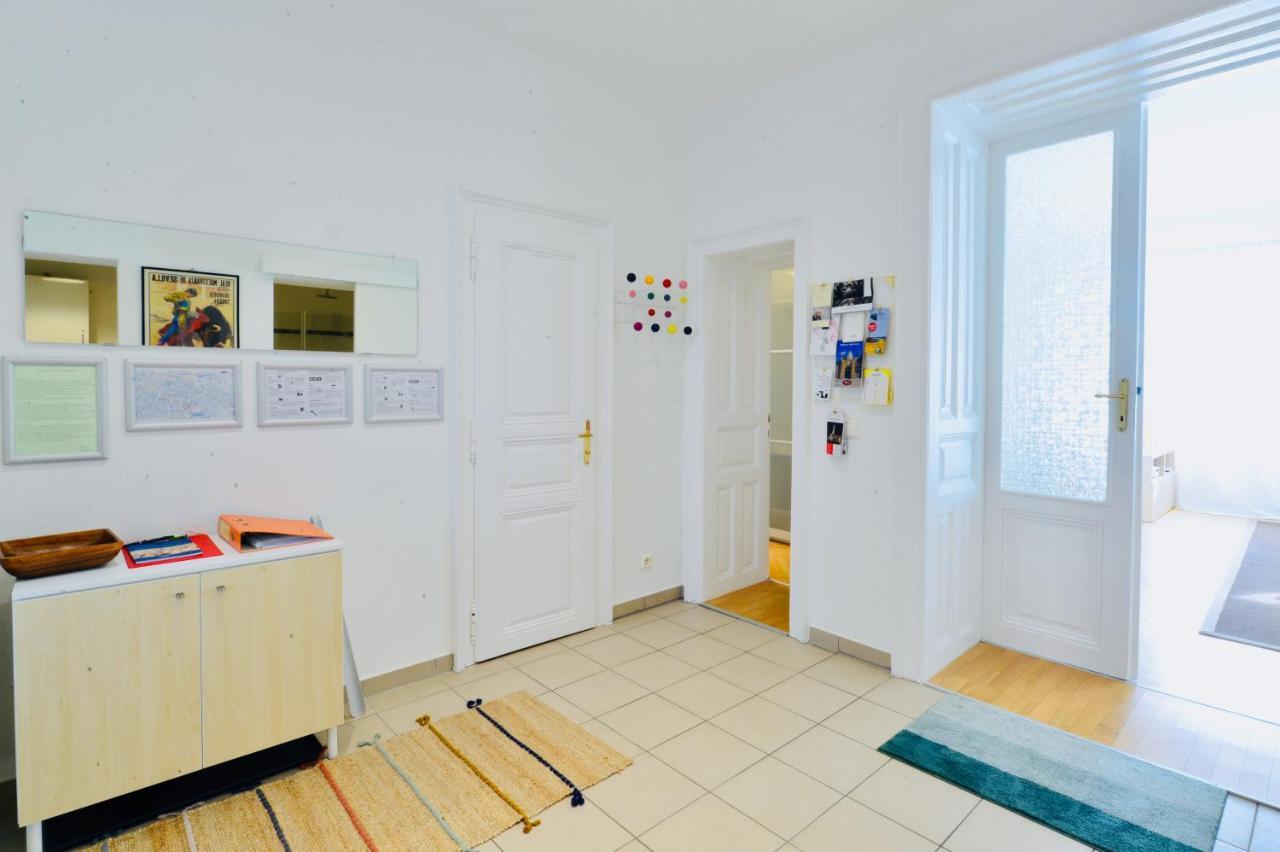 Vintage-Apartment Close To Karlsplatz Il เวียนนา ภายนอก รูปภาพ